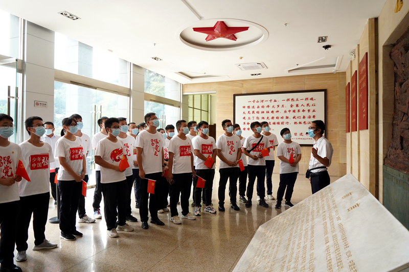 公司團委開展“喜迎二十大、永遠跟黨走、奮進新征程”主題團日活動7